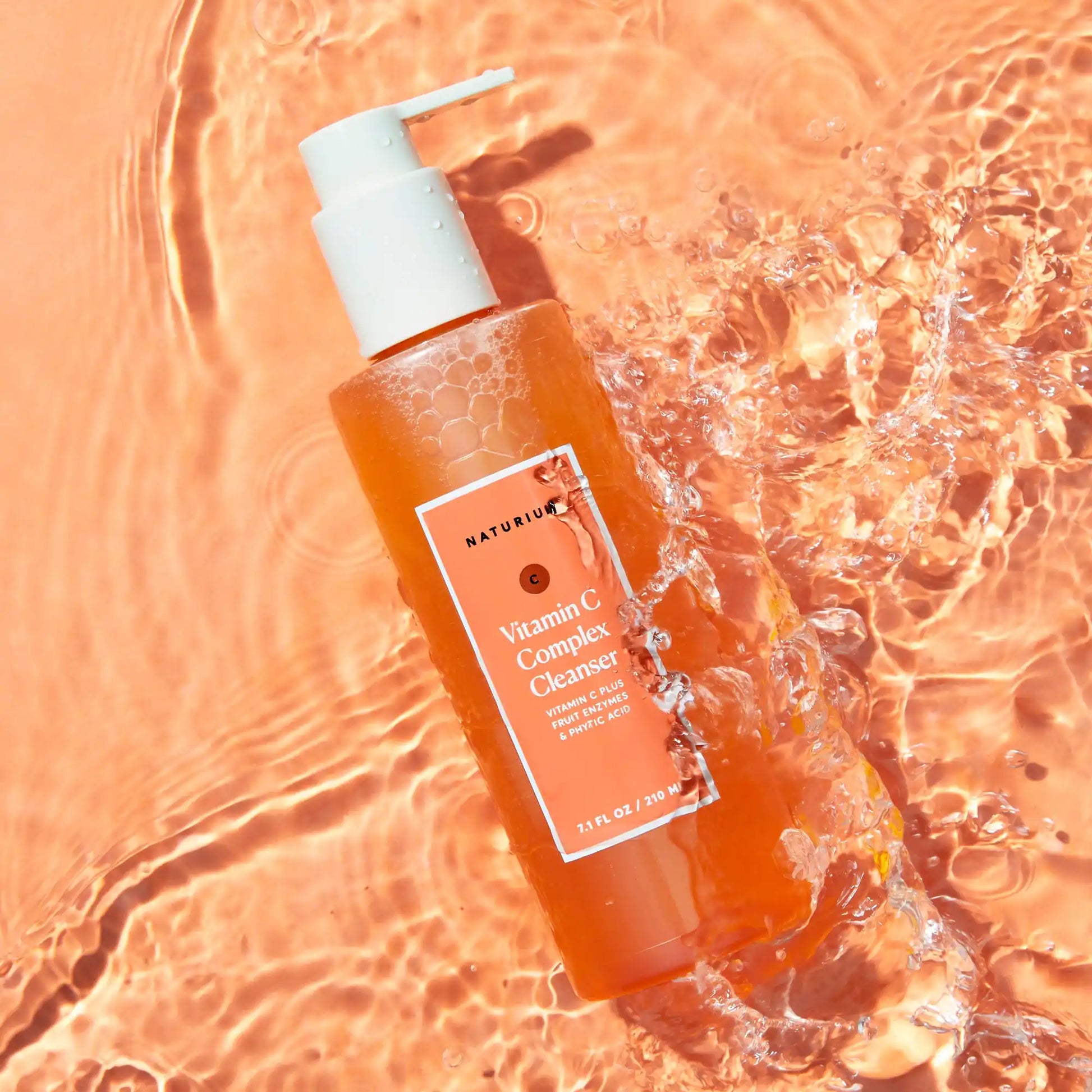 vitamin-c-complex-cleanser-m6 vitc-cleanser_6387-crop.webp